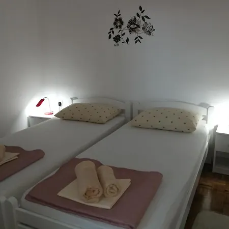 Apartament Robert *