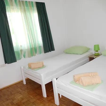 Robert Apartament *